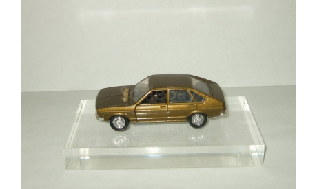 Фольксваген VW Volkswagen Passat 1.5 B1 1973 Schuco 1:43, масштабная модель, 1/43