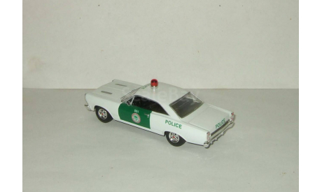 Форд Ford Fairlane Miami Police 1966 Dinky Matchbox 1:43, масштабная модель, 1/43