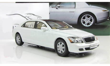 лимузин Майбах Maybach 62 Long 2003 IXO IST DeAgostini 1:43, масштабная модель, 1/43, IXO Road (серии MOC, CLC)
