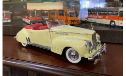 1/18 Packard 180 Darrin Victoria, 1941(Signature)