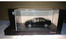 Volkswagen (VW) Passat B7 black (2010—2015) 1/43, масштабная модель, i-Scale (Schuco) Dealer Box, scale43