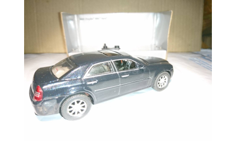 Chrysler 300C ’HEMI’ (2005) 1/43 MotorMax., масштабная модель, MotorMax/Autotime Collection., scale43