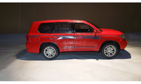 Toyota Land Cruiser 200 first restyle (2012-2015) 1/43, масштабная модель, No Name, 1:43