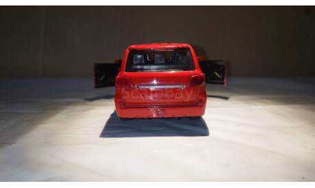 Toyota Land Cruiser 200 first restyle (2012-2015) 1/43, масштабная модель, No Name, 1:43