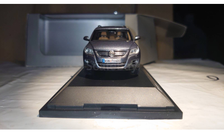 VW Tiguan 1-st Generation (5N) (2007-2018) 1/43, масштабная модель, Volkswagen, i-Scale / Dealer Box (Schuco), scale43