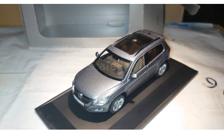 VW Tiguan 1-st Generation (5N) (2007-2018) 1/43, масштабная модель, Volkswagen, i-Scale / Dealer Box (Schuco), scale43
