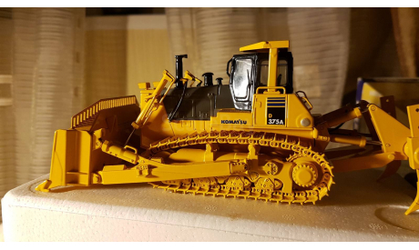 Бульдозер Komatsu D375A First Gear 1/50, масштабная модель трактора, 1:50