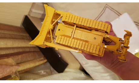 Бульдозер Komatsu D375A First Gear 1/50, масштабная модель трактора, 1:50