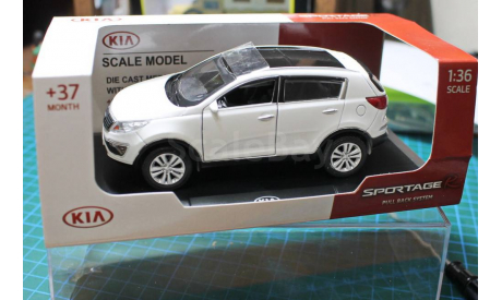 KIA Sportage 3 (R)  (KIA Collections)  1:36, масштабная модель, Диллерская