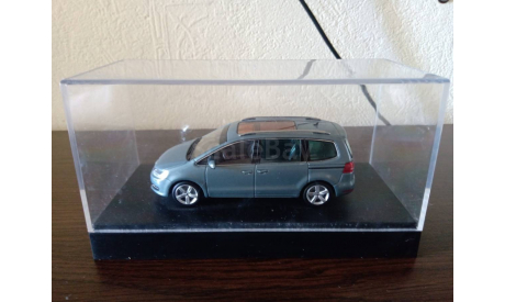 Volkswagen Sharan 2 поколения, масштабная модель, Minichamps, scale43