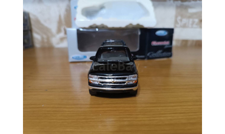 Chevrolet Suburban Welly, масштабная модель, scale35