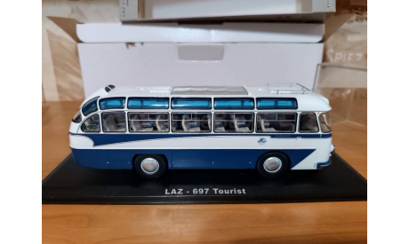 ЛАЗ 697 Е Турист Classicbus, масштабная модель, scale43