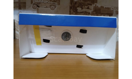 Chevrolet Caprice 1988 White Rose Collectibles, масштабная модель, scale43