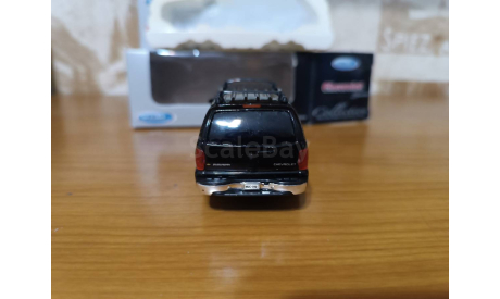Chevrolet Suburban Welly, масштабная модель, scale35
