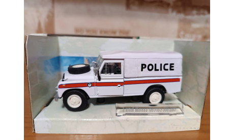 Land Rover 109 Series 3 Cararama / Hongwell, масштабная модель, Bauer/Cararama/Hongwell, scale43