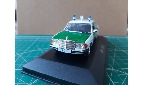 Mercedes Benz 200 w123 Polizei 1976 журнальный, журнальная серия масштабных моделей, Ixo-altaya, scale43, Mercedes-Benz