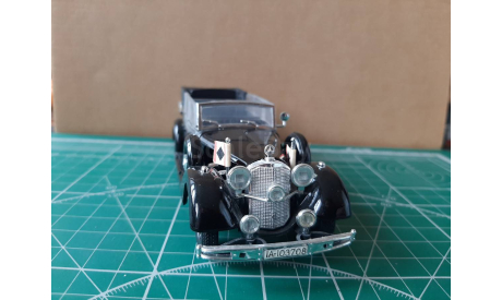 Mercedes Benz  770 1937 cabriolet с флагами без крестов Rio, масштабная модель, scale43, Mercedes-Benz