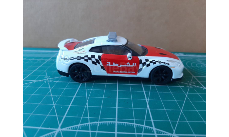 Nissan GT-R полиция деа, масштабная модель, Полицейские машины мира, Deagostini, scale43