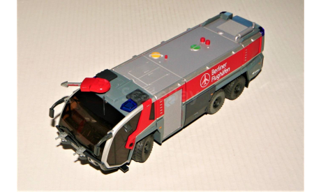 1/43 Wiking ROSENBAUER Panther (6x6) Flugfeldloscher BERLINER FLUGHAFEN red, Germany, масштабная модель, Wiking (made in Germany), scale43