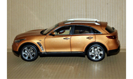 1/18 Paudi #5501 INFINITI FX50 2009 gold bronze metallic, масштабная модель, Paudi Models, scale18