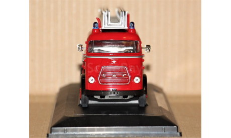 1/43 YatMing Signature Series DAF A1600 Fire Engine 1962 red/silver, Netherlands, масштабная модель, YatMing (made in Hong Kong), scale43