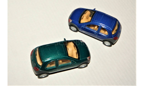 1/64 Kinsmart FORD Ka (4x2) 1996-2008 blue & green, масштабная модель, scale64