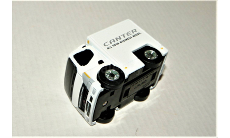 Mitsubishi FUSO Canter white Souvenir, масштабная модель, scale0