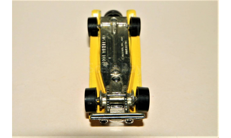Hot Wheels 2-Doors Super Coupe yellow/red 1980, масштабная модель, Hot Wheels, made in Malaysia, scale0