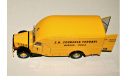 EXOTO Alfa Romeo 500 (4x2) Race Car Transporter S.A. SCUDERIA FERRARI Modena Italia 1950 yellow, масштабная модель, scale43