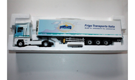 Renault Magnum 3 (4x2) DELANCHY Frigo Transport Italia light blue/white, масштабная модель, Eligor, scale43