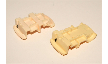 1/43 Тантал Б/У салоны ’Москвич’: седан (целый) и фургон (укороченный), цвет слоновая кость, запчасти для масштабных моделей, scale43