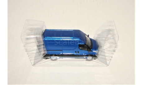 IVECO Daily Fourgon 4x2 blue metallic, масштабная модель, Eligor, scale72