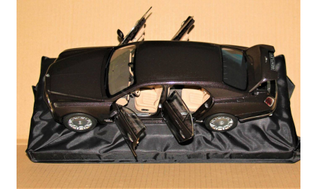 1/18 Minichamps BENTLEY Mulsanne 2010 brown metallic, масштабная модель, scale18