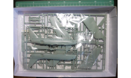 North American Sabre F-86F Sabre (Korea war) 1:72 Academy, сборные модели авиации, scale72