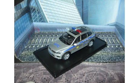 Volkswagen Touareg Полиция ДПС., масштабная модель, Schuco, scale43