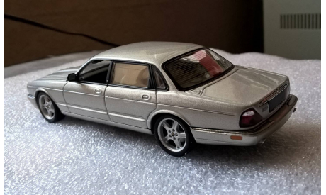 Jaguar XJR, редкая масштабная модель, AUTOart, scale43