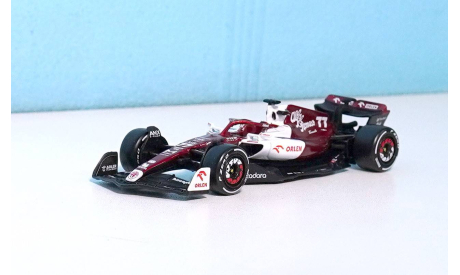Alfa Romeo C42 #77, F1-2022 Valtteri Bottas (Formula 1), масштабная модель, BBurago, scale43