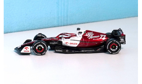 Alfa Romeo C42 #77, F1-2022 Valtteri Bottas (Formula 1), масштабная модель, BBurago, scale43