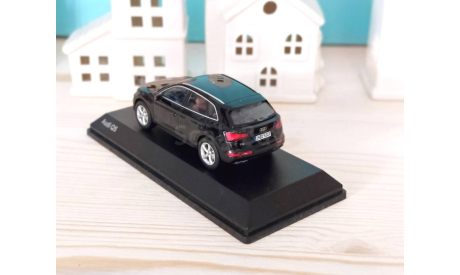 Audi Q5 (FY) (2017) black, масштабная модель, Kyosho, scale43