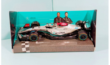 Mercedes-AMG F1 W13 E-Performance #63 F1- 2022 George Russell, масштабная модель, scale43, BBurago, Mercedes-Benz