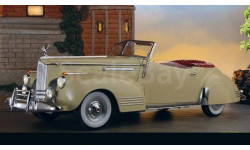 1 18 Packard 180 Darrin Victoria Convertible 1941