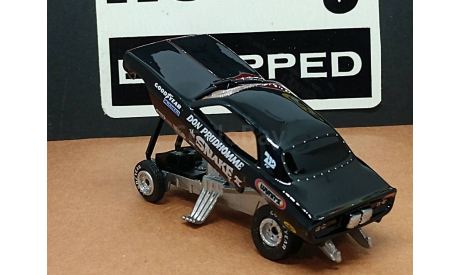 1 64 Plymouth Cuda Funny Car,  1973 г., масштабная модель, Racing Champions Mint, scale64