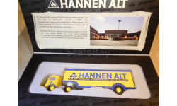 1:87 Mercedes Benz LP911 Piccolo Mercedes-Benz koffersattelzug ’Hannen Alt’