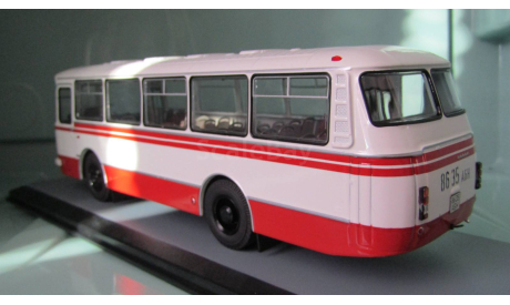 Лаз 695Н Classicbus новый редкий Красный, масштабная модель, scale43