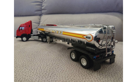 Камаз 54115 Цистерна Рунефтегаз Autobahn/Bauer 1:43, масштабная модель, Bauer/Cararama/Hongwell, scale43
