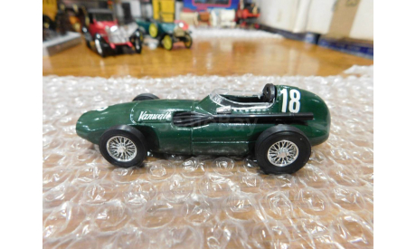 1957-1958 Vanwall HP285 Formula One Racing Car, масштабная модель, Brumm, scale43