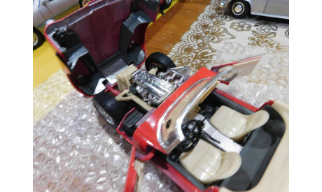 JAGUAR ’Е’ (1961) , Bburago 1:18, масштабная модель, Mercedes Benz, scale18