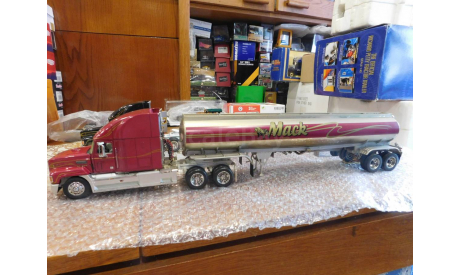 FRANKLIN MINT, Mack Elite CL 613 Truck , 1:32, масштабная модель, scale32