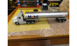 MACK TRUCK ’MOBIL’ , Franklin Mint, 1:43