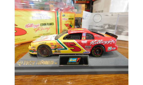 Chevrolet Monte Carlo , Nascar, Revell, масштабная модель, scale43